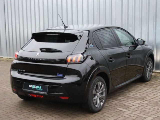 Peugeot 208 Allure Pack