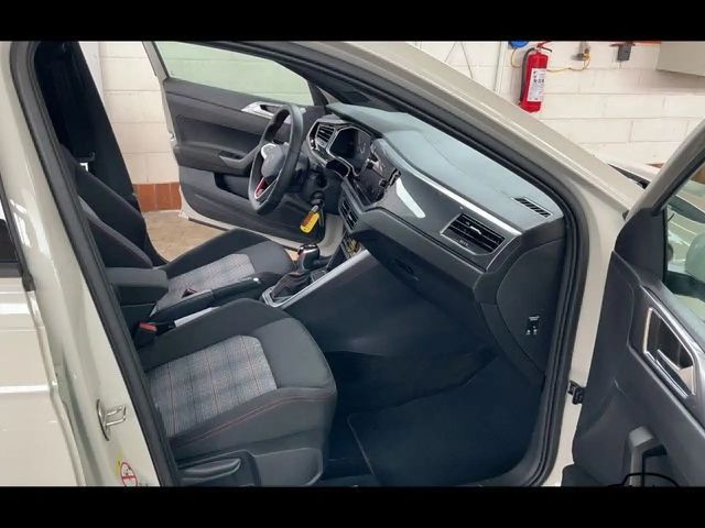Volkswagen Polo 2.0 TSI DSG GTI IQ.Drive
