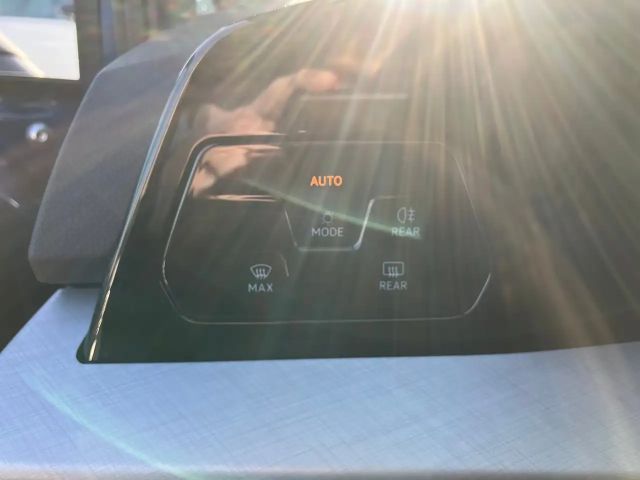 Volkswagen Golf Rabbit TSI