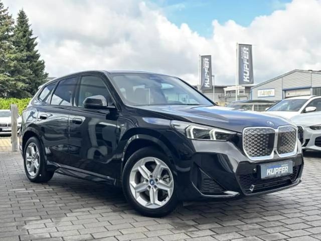BMW X1 xDrive30 M Sportp. Pano° 360°-AHK°el.Sports.
