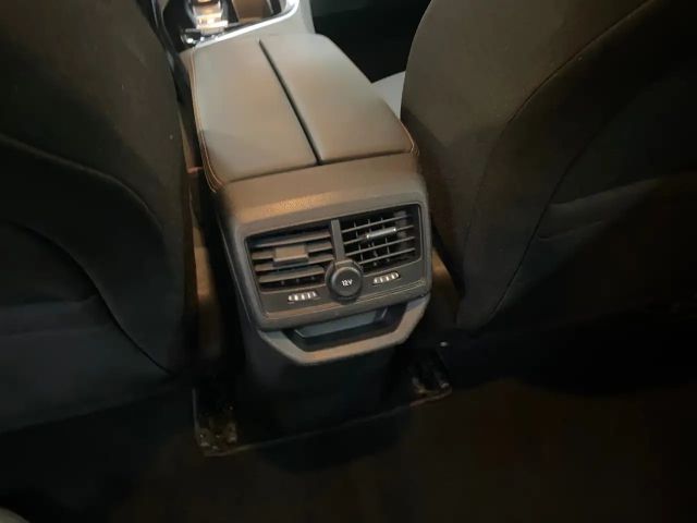 Peugeot 5008 EAT8 PureTech