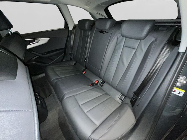 Audi A4 30 TDI Avant S-Tronic