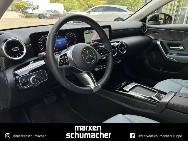 Mercedes-Benz A 220 4MATIC Progressive