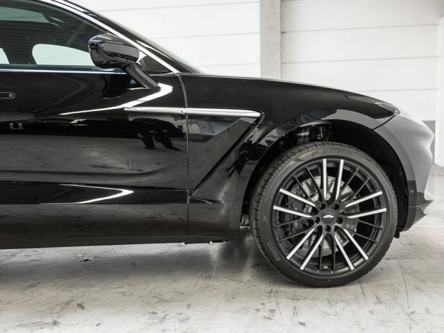 Aston Martin DBX Jet Black Onyx Black