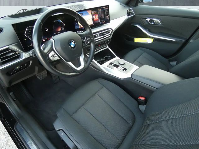 BMW 320 320d Sedan