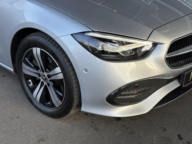 Mercedes-Benz C 200 AVANTGARDE C 200 d Sedan