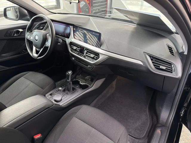 BMW 118 118i Advantage pakket Sedan