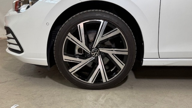 Volkswagen Golf 1.0 TSI Variant