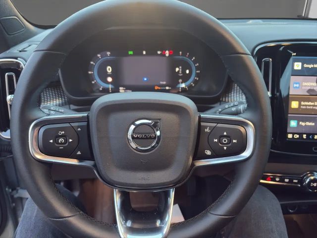 Volvo XC40 Dark Plus