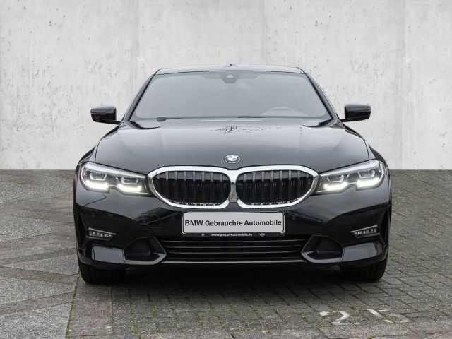 BMW 318 318i Sedan Sport Line