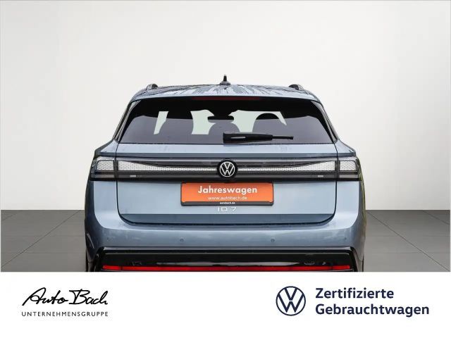 Volkswagen ID.7 Pro Tourer