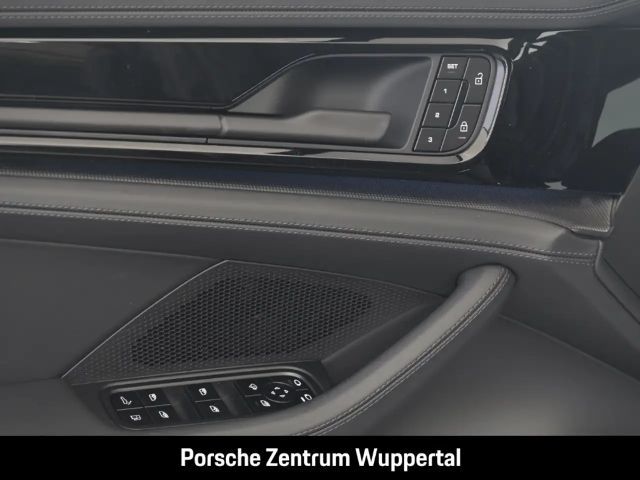 Porsche Panamera 4 E-Hybrid