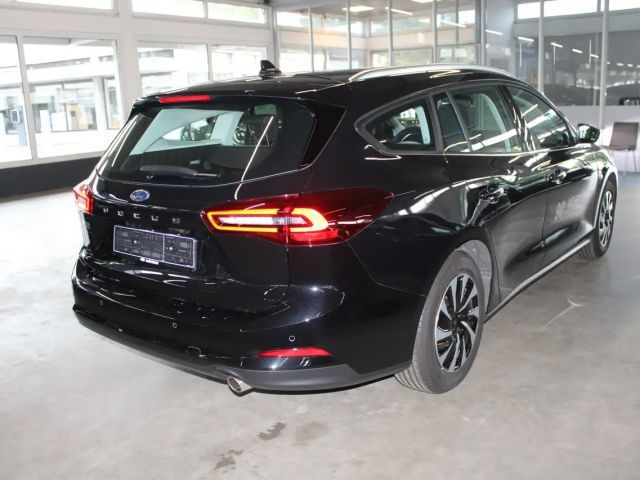 Ford Focus Titanium Wagon