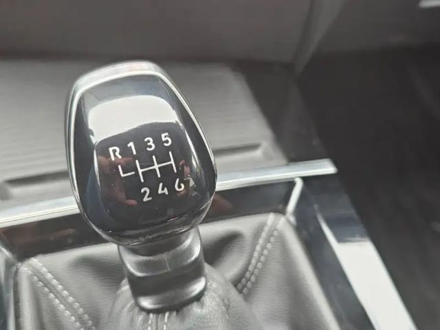 Opel Astra 1.2 Turbo Enjoy Turbo