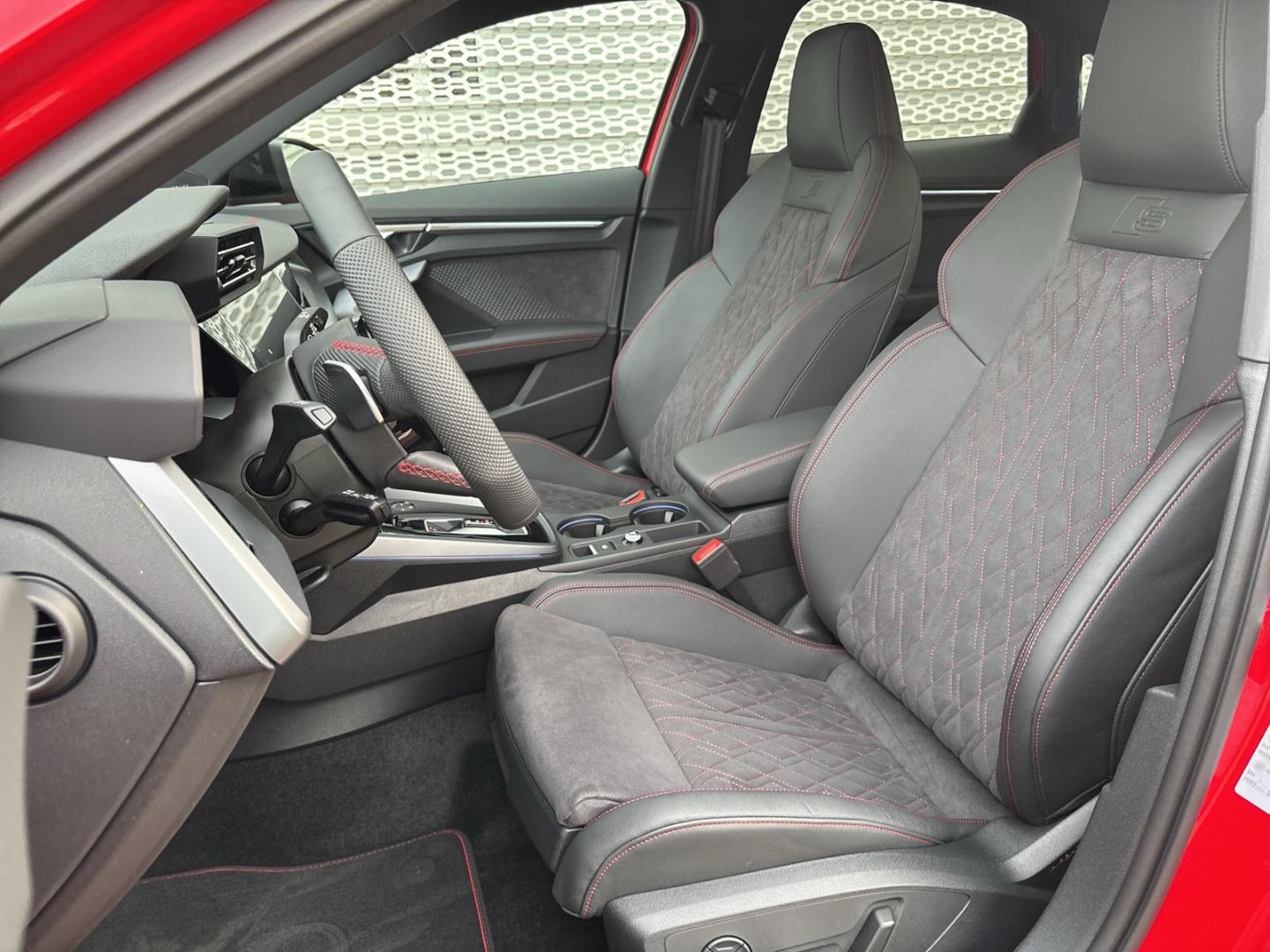 Audi S3 Quattro S-Tronic Sedan