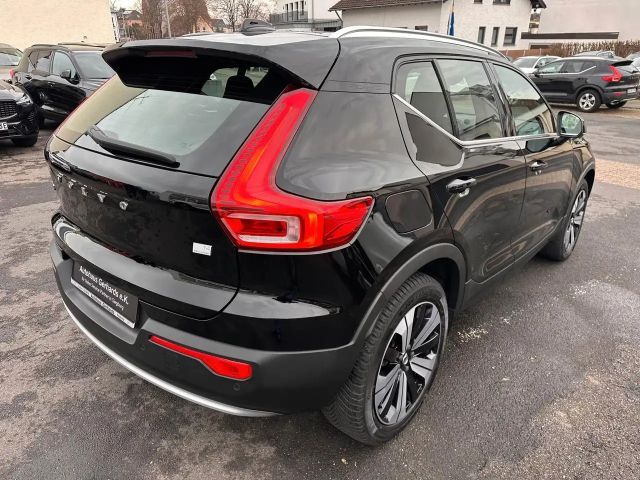 Volvo XC40 T4