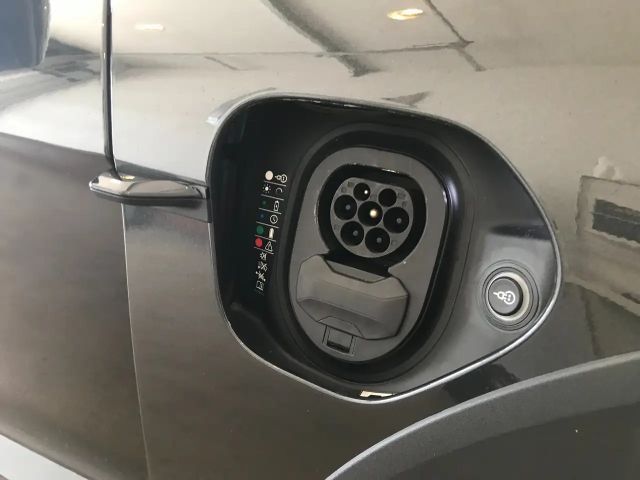 Porsche Taycan 4 Cross Turismo