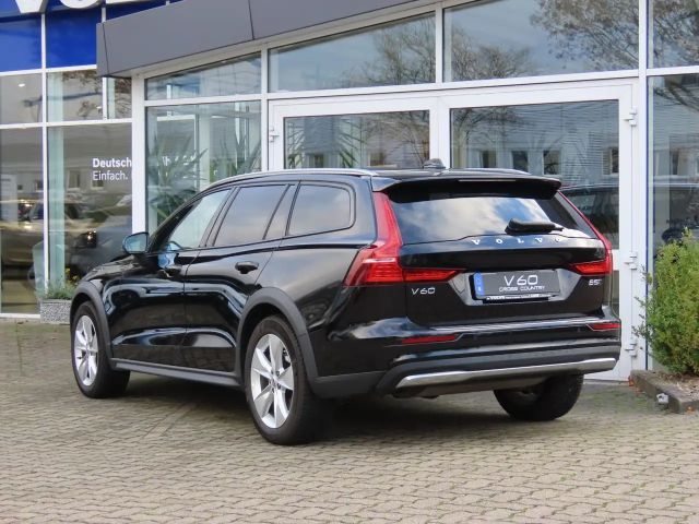 Volvo V60 Cross Country Pro