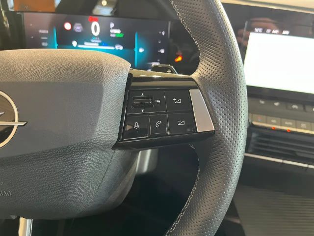 Opel Astra Hybrid Innovation