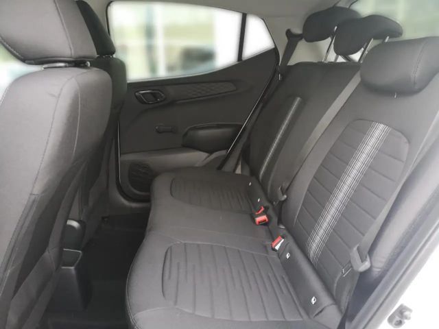 Hyundai i10 i Line Plus 1,0 MT