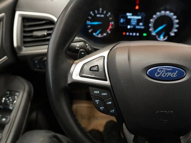 Ford S-Max 2,0 EcoBl. Aut. ''7SITZ*AHK*LED*NAVI*R-KAM''