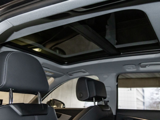 Audi A4 40 TFSI Avant Quattro S-Line S-Tronic