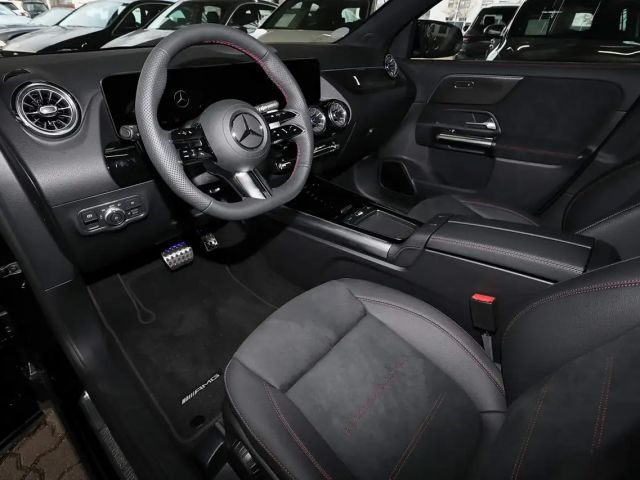 Mercedes-Benz GLA 200 AMG Line