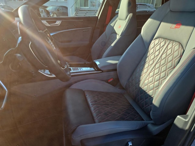 Audi S6 Avant Quattro