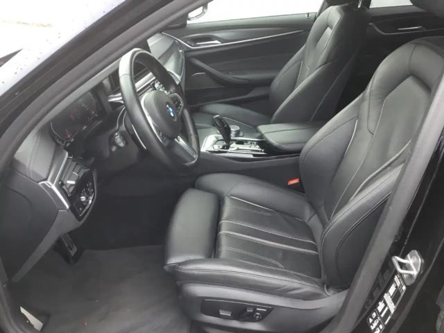 BMW 530 530d M-Sport Touring xDrive