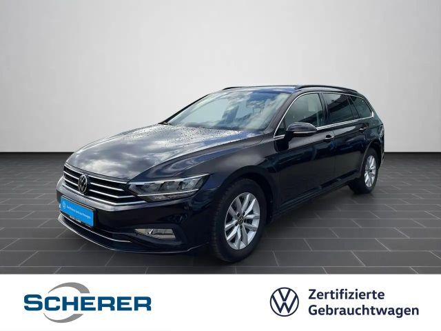 Volkswagen Passat 1.5 TSI Business DSG Variant