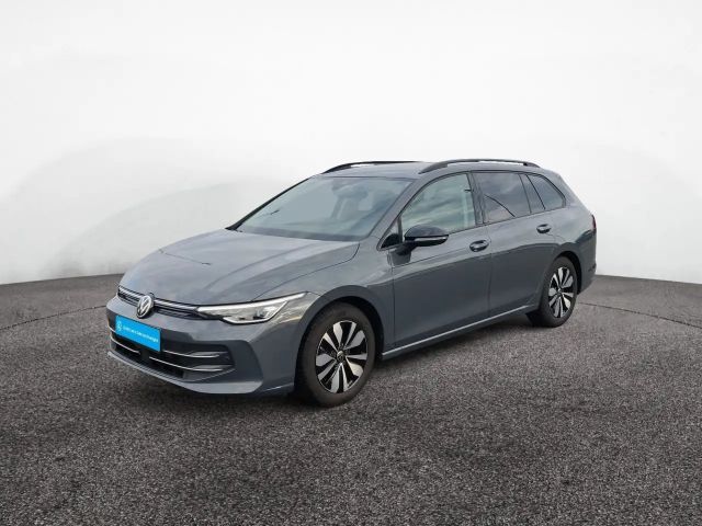 Volkswagen Golf 1.5 eTSI DSG Golf VIII Variant