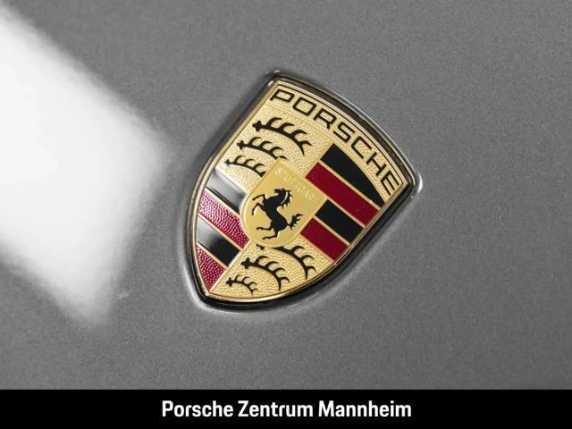 Porsche 992 Carrera Coupé GTS