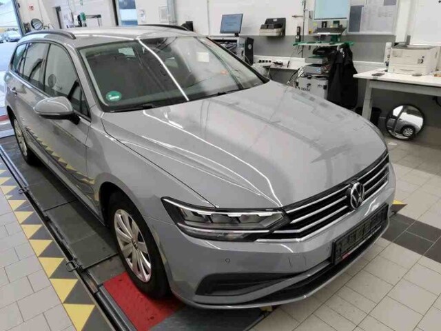 Volkswagen Passat 1.5 TSI DSG Variant