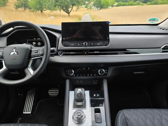 Mitsubishi Outlander 4WD PHEV