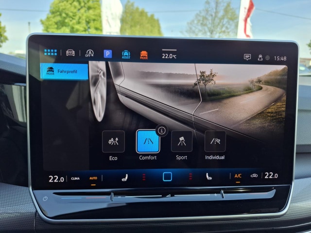 Volkswagen Golf 1.5 eTSI