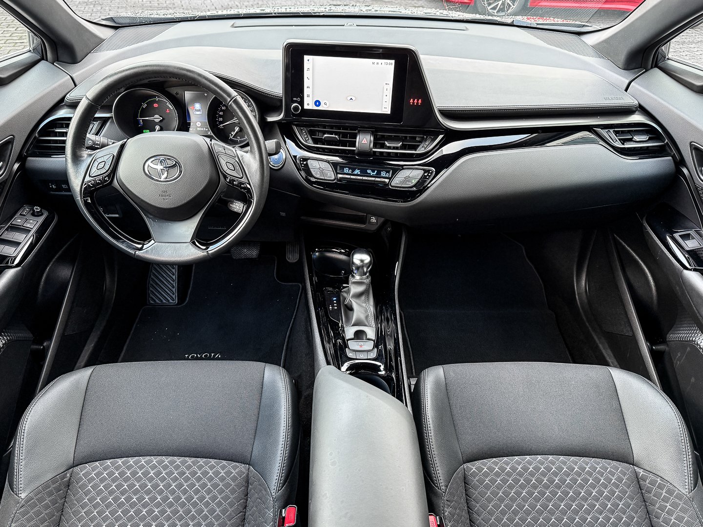 Toyota C-HR 5-deurs Team D