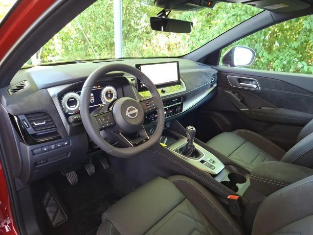 Nissan Qashqai 1.3DIG-T 140PS MT N-Design Komfort+