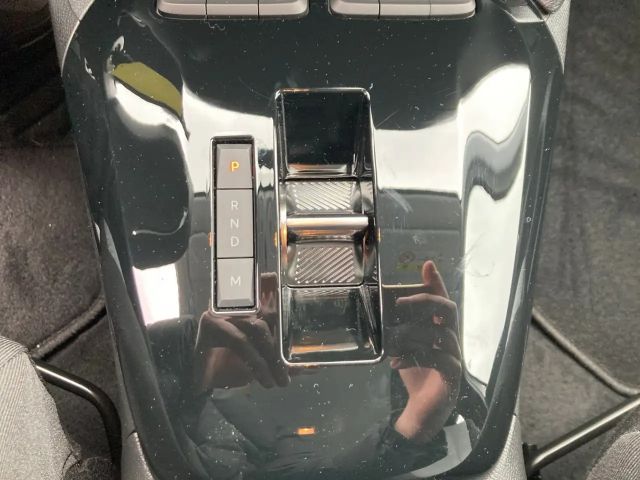 Opel Corsa F 1.2 Automatik SHZ PDC Tempomat CarPlay