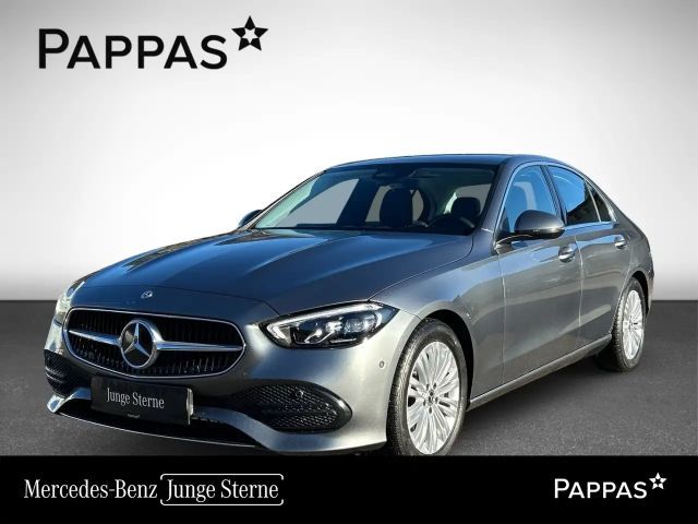 Mercedes-Benz C 200 C 200 d Sedan