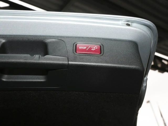 Mercedes-Benz E 200 AVANTGARDE E 200 d Estate