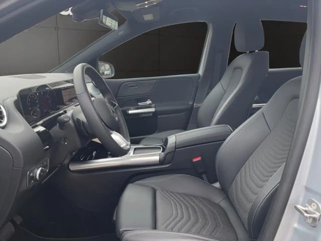 Mercedes-Benz B 180 Progressive Sedan