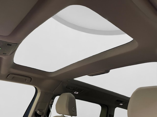 Volkswagen Multivan 2.0 TSI Lang Life