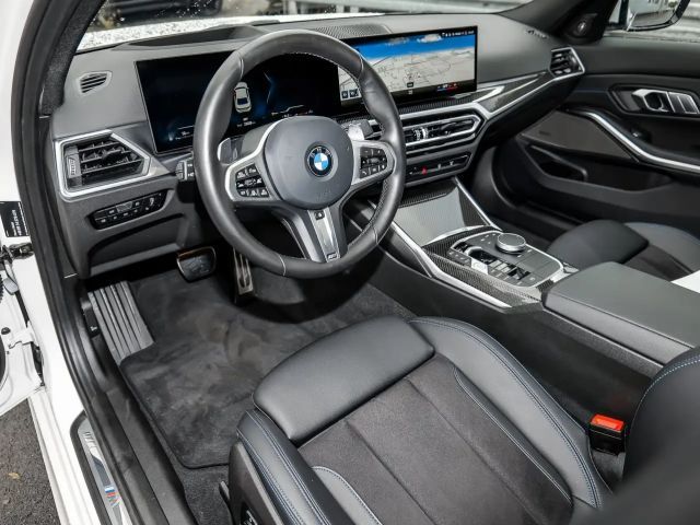BMW 330 330i M-Sport Sedan xDrive