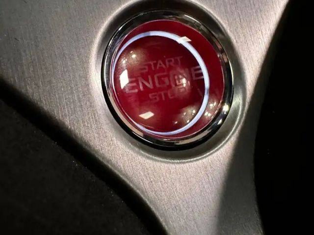 McLaren 750S COUPE MY25 CARBON EXT&INT B&W LIFT FULLOPT!