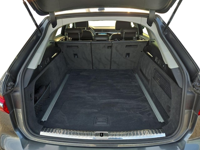 Audi S6 Avant Quattro