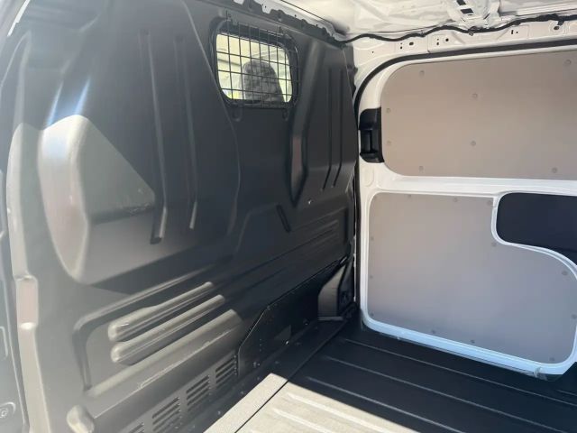 Volkswagen Transporter Lang T7