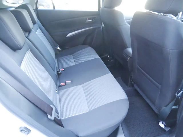 Suzuki S-Cross AllGrip Hybrid