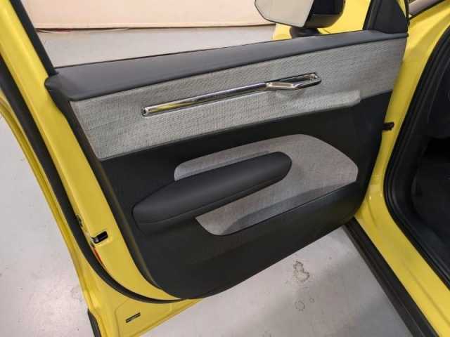 Volvo EX30 Achterwielaandrijving Ultra