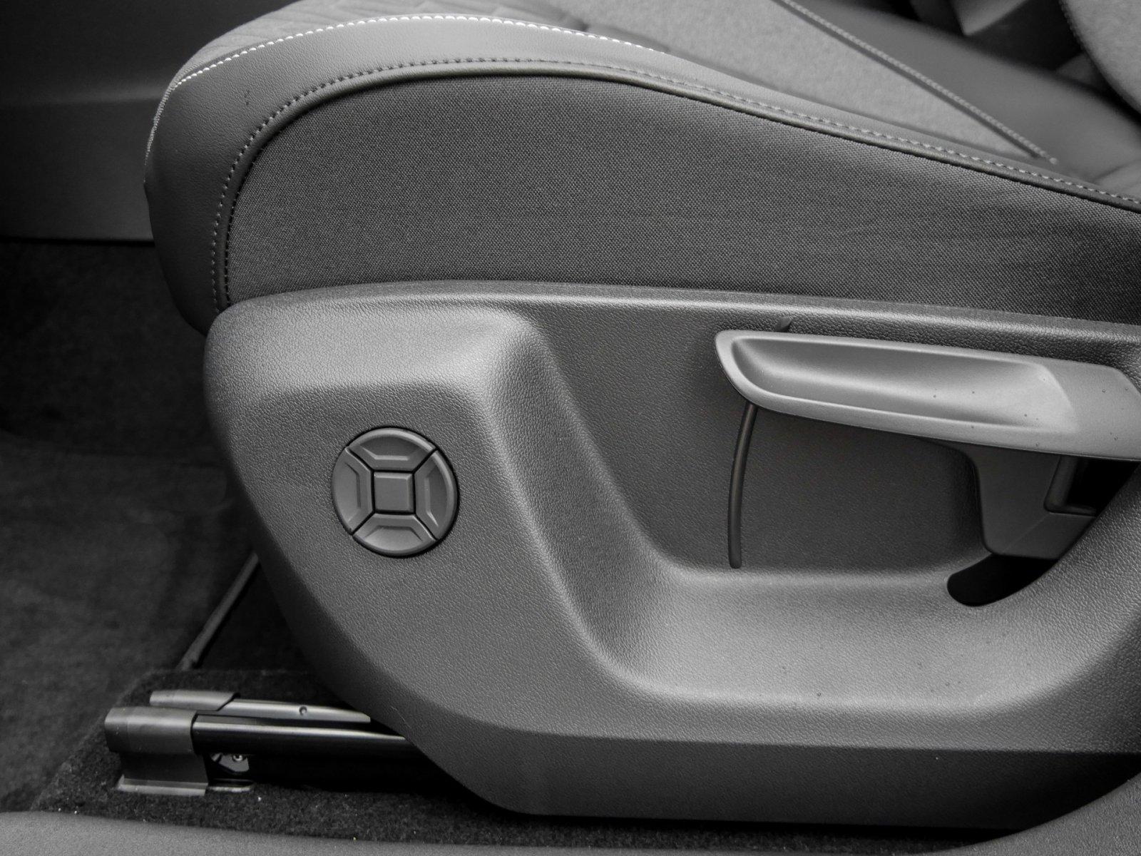 Volkswagen Tiguan 1.5 eTSI DSG IQ.Drive