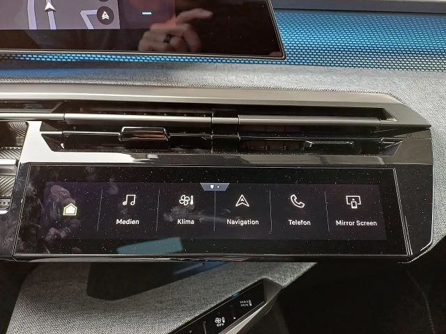 Peugeot E-3008 73Kwh